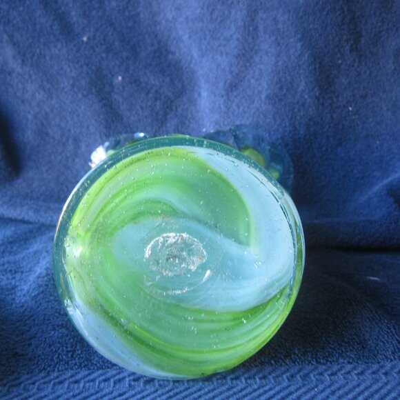 UNIQUE VTG HAND BLOWN HAND SWUNG V-SHAPED VASE MIXED COLORS - Picture 11 of 11